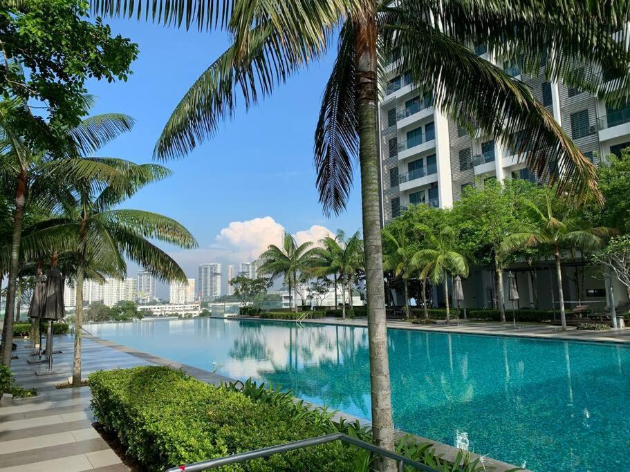 Couples Mind Relaxing Highfloor Staycation 9 Cyberjaya Exterior foto